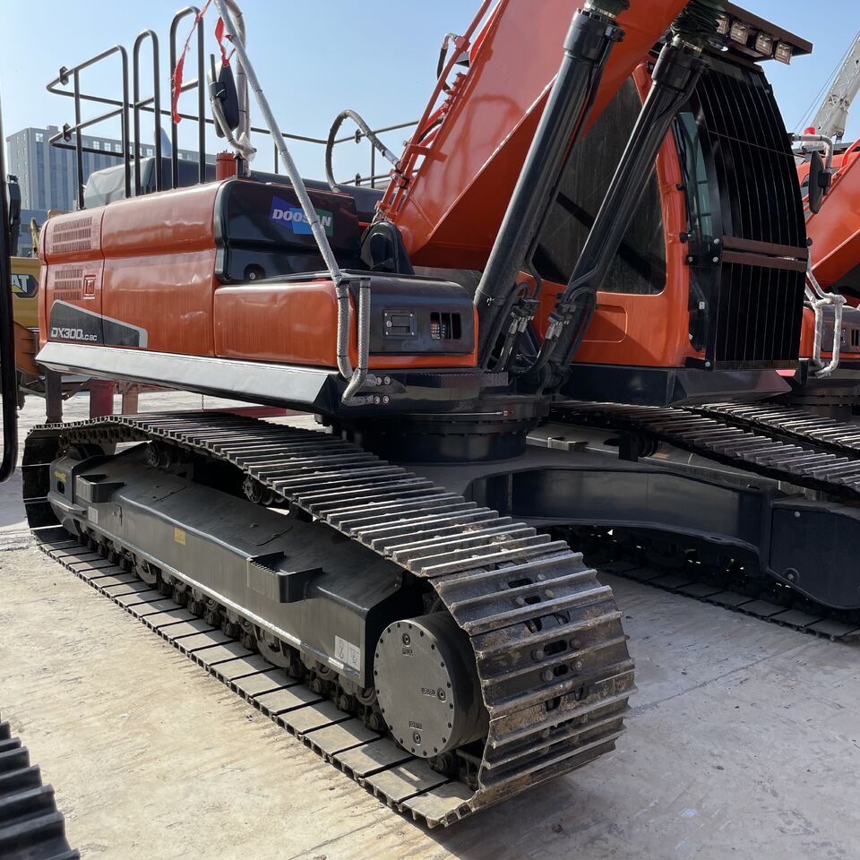 Doosan DX300 Crawler Excavator