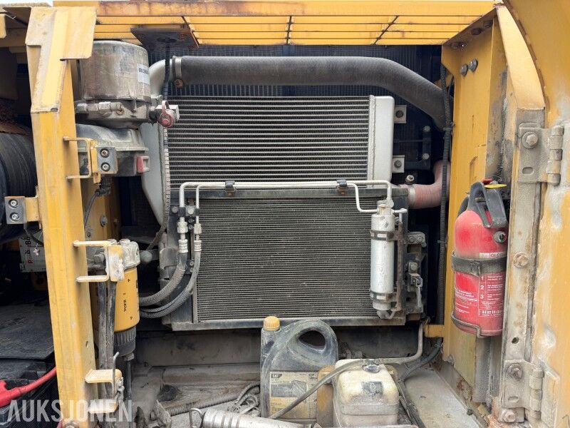 2011 Caterpillar 320DL Crawler Excavator