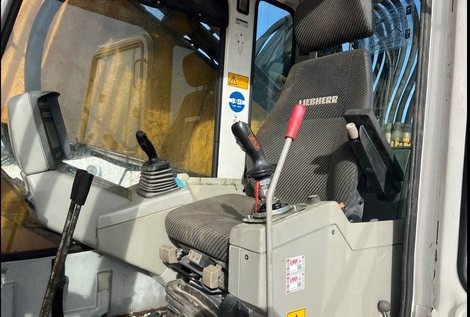 2001 Liebherr R954 B Crawler Excavator