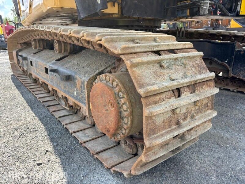 2018 Caterpillar 330F Crawler Excavator