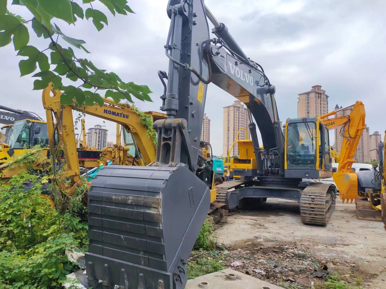2018 Volvo EC360 Crawler Excavator