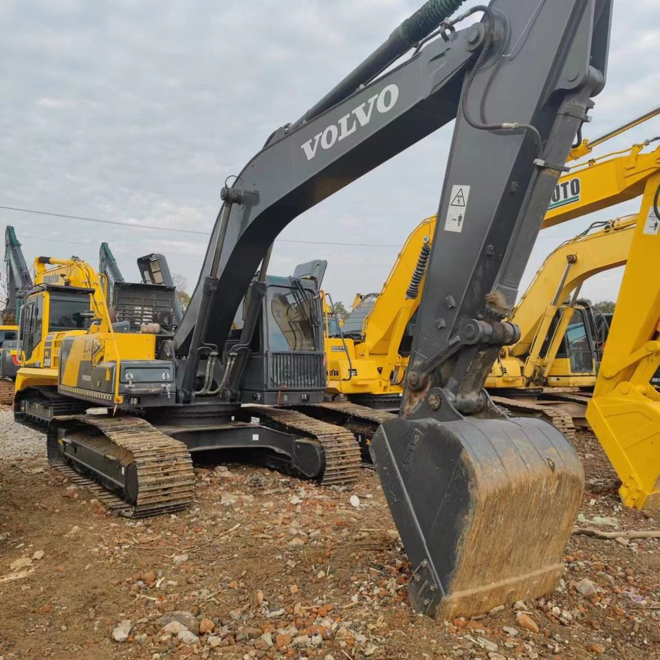 2021 Volvo EC240CL Crawler Excavator