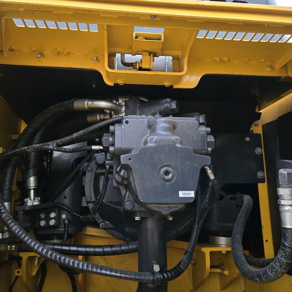 2023 Komatsu PC350-7 Crawler Excavator