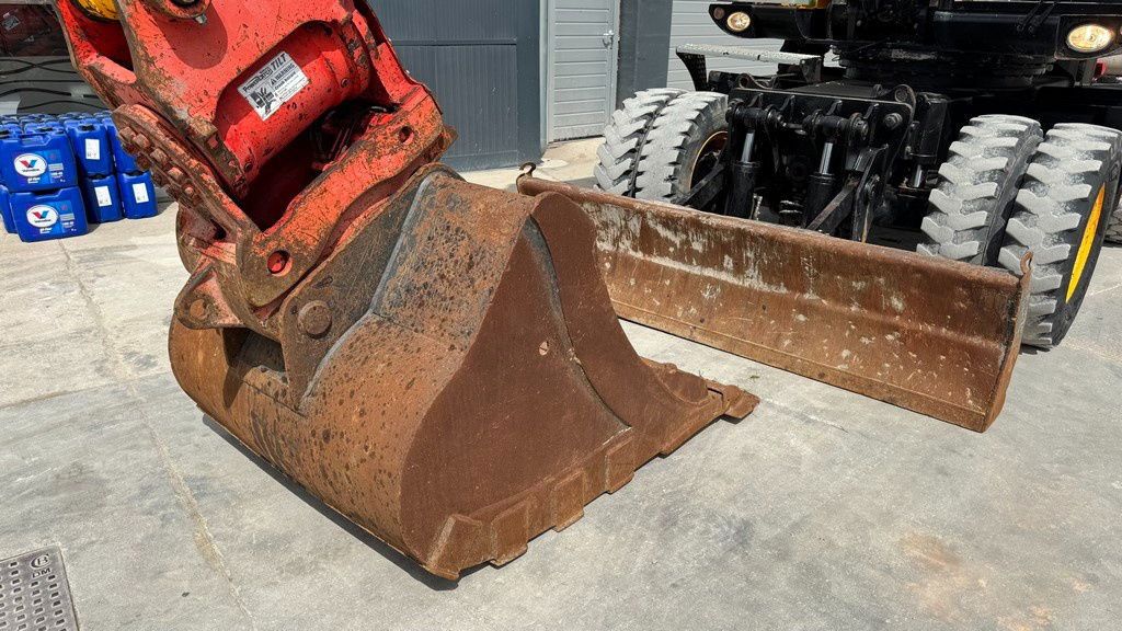2019 JCB JS175W Wheel Excavator