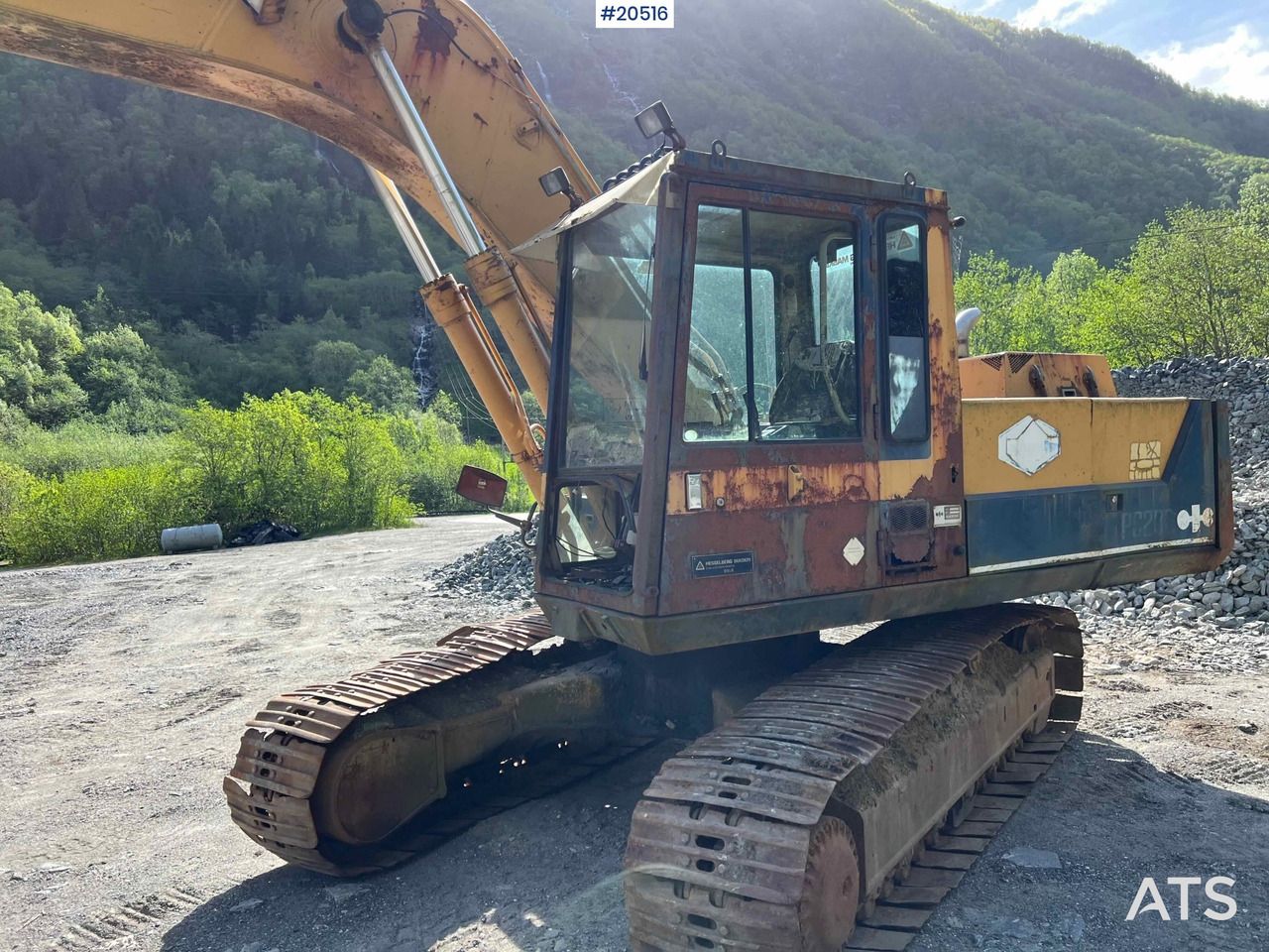 1998 Komatsu PC200-3 Crawler Excavator