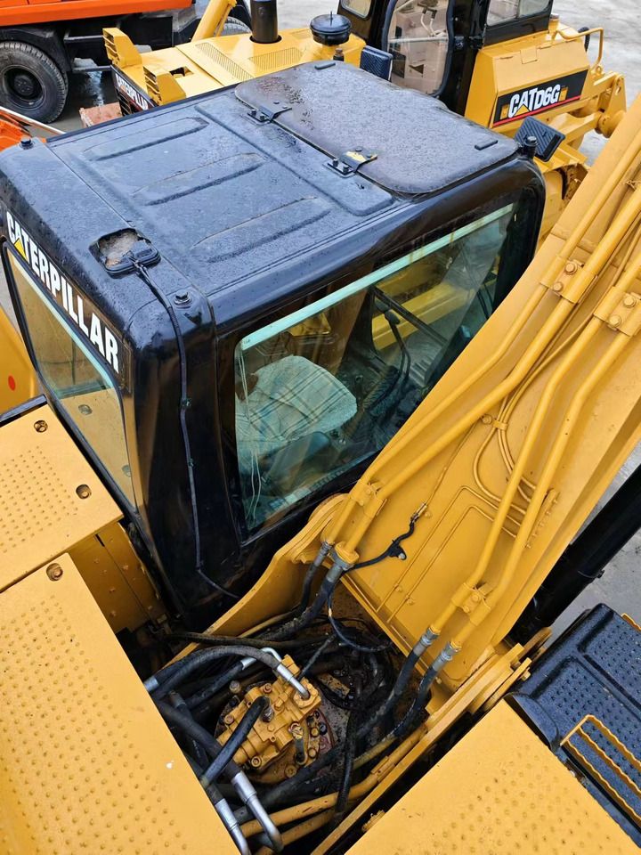2019 Caterpillar 320D2 Crawler Excavator