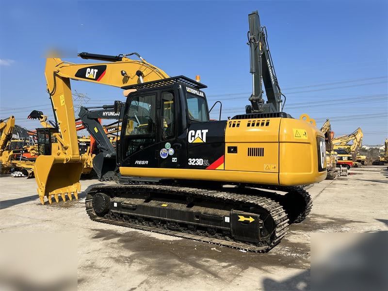 2020 Caterpillar 323D2L Crawler Excavator