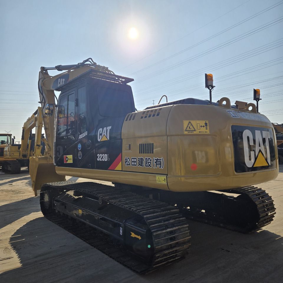 2022 Caterpillar 323DL Crawler Excavator