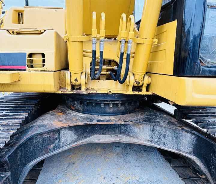 2018 Caterpillar 320BL Crawler Excavator