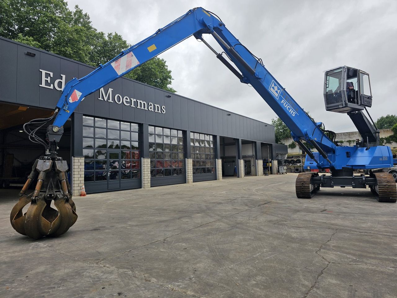2003 Fuchs RHL 350 Material Handler