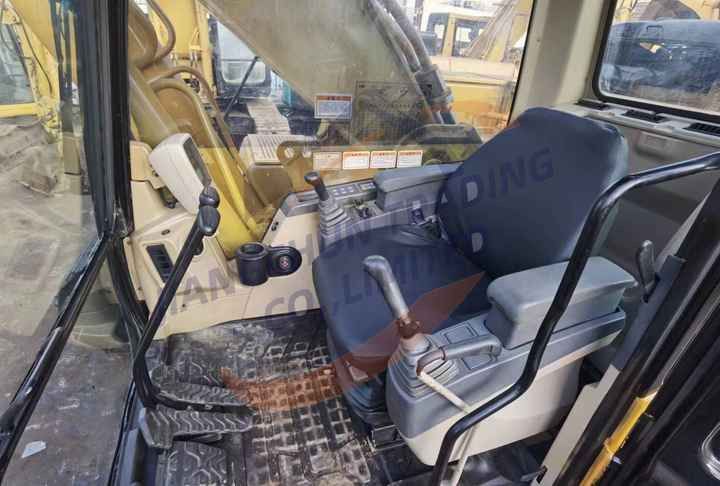 Pelle sur chenilles Caterpillar 320C de 2018