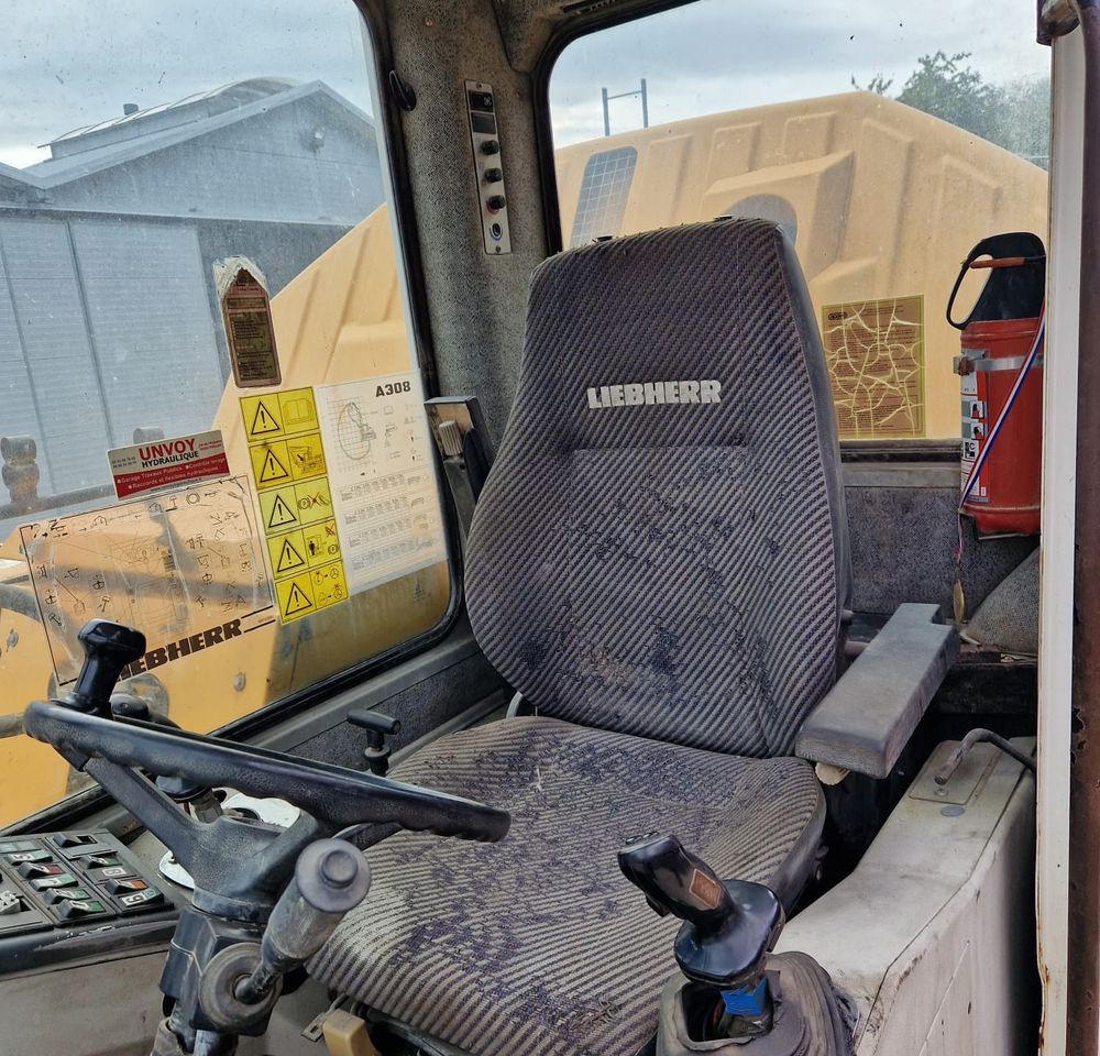 1999 Liebherr A308 Wheel Excavator