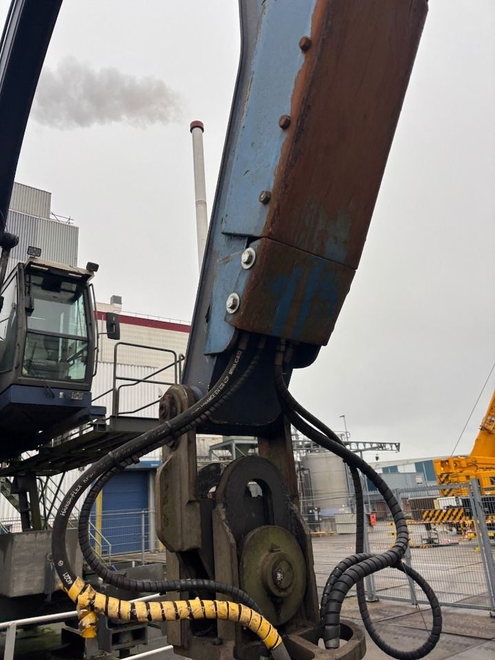 2005 Sennebogen 830A E Material Handler