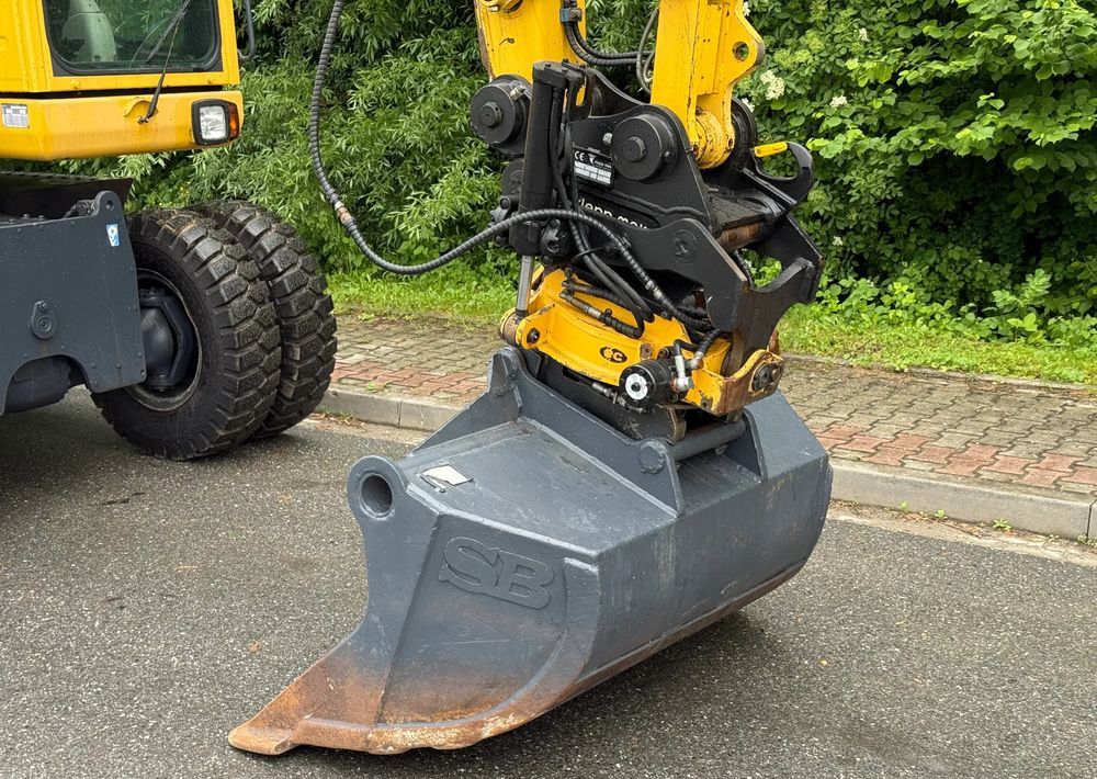 2011 Komatsu PW148 Wheel Excavator