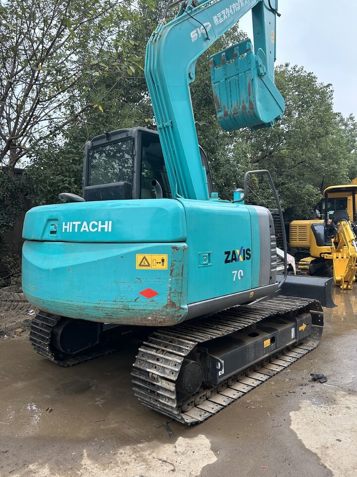 2022 Hitachi ZX70-3