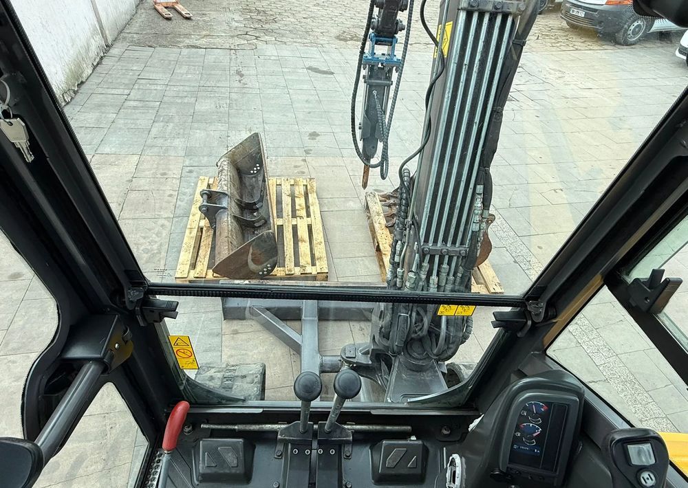 2013 Volvo EC27C Crawler Excavator