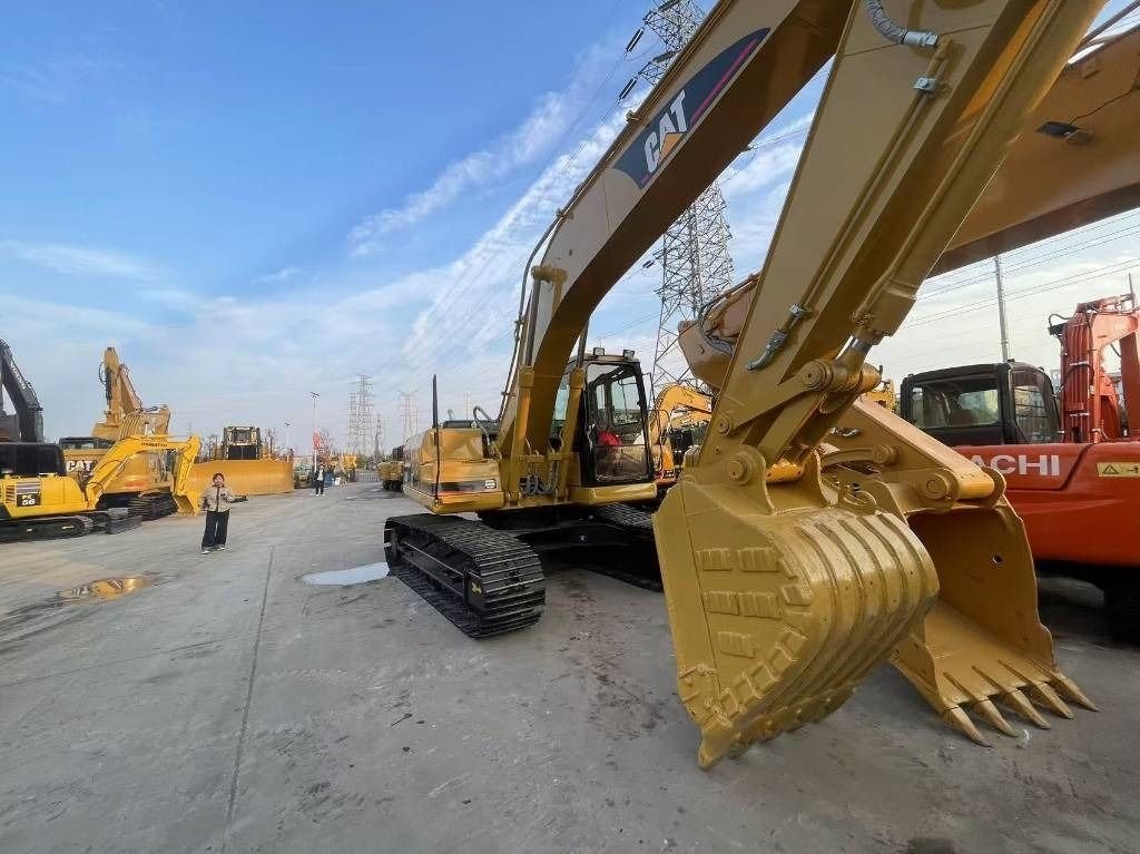 2021 Caterpillar 320B Crawler Excavator