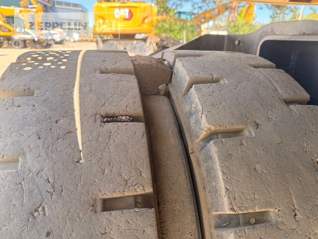 2020 Caterpillar MH3022-06C Material Handler