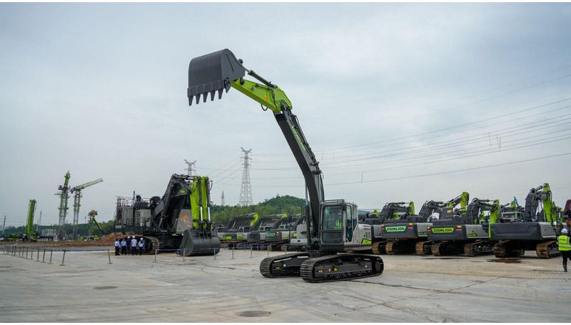 2025 Zoomlion ZE225G Crawler Excavator