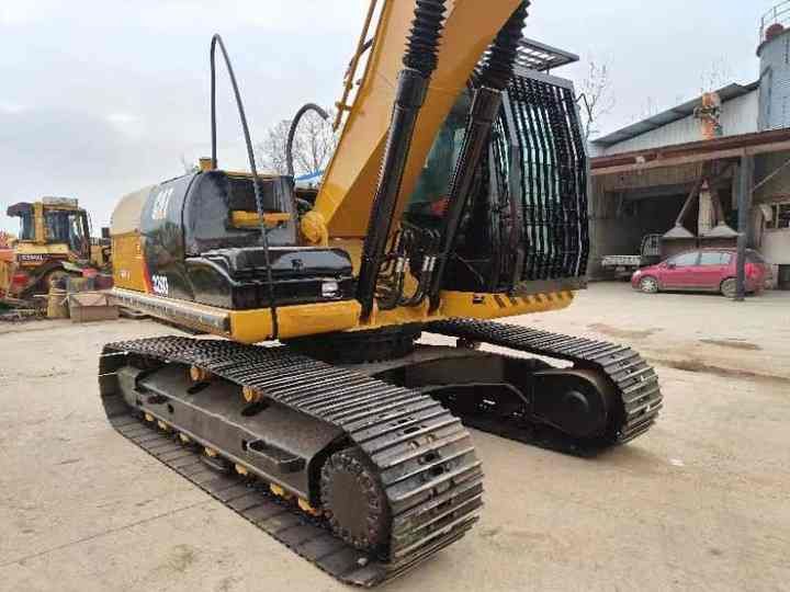 2021 Caterpillar 320D Pelle sur chenilles