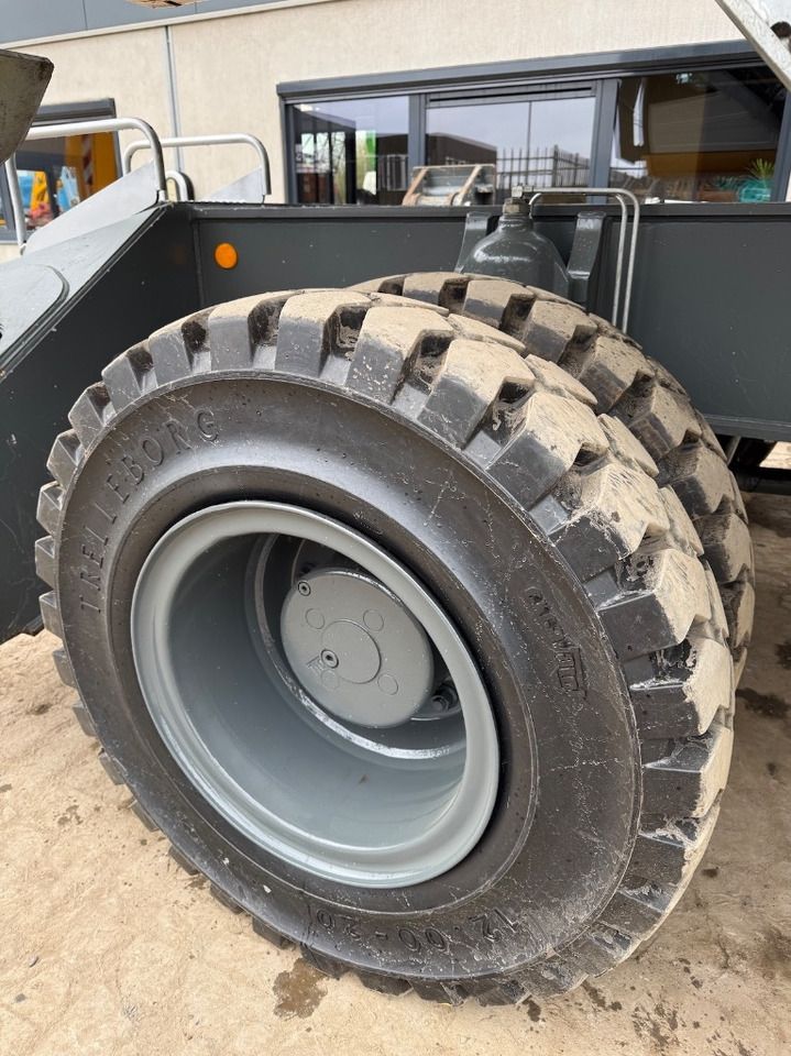 2022 Liebherr LH40 M Material Handler