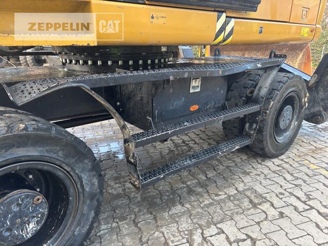 2015 Caterpillar MH3022 Material Handler