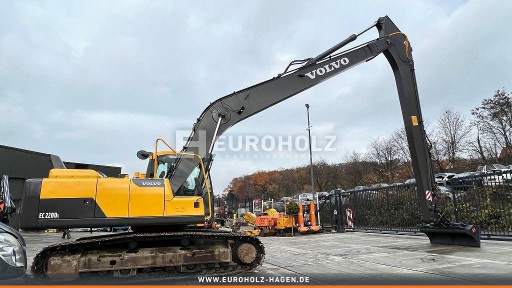 2012 Volvo EC220DL Crawler Excavator