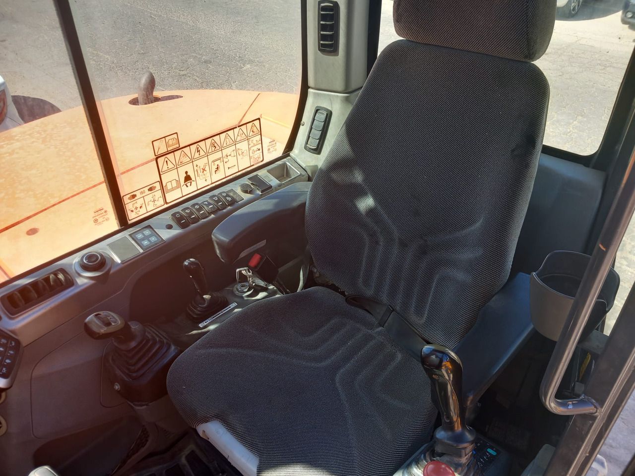 2017 Doosan DX85R-3 Mini Excavator