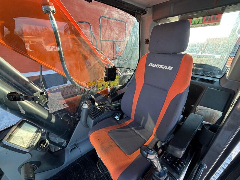 2021 Doosan DX255LC-5 Crawler Excavator