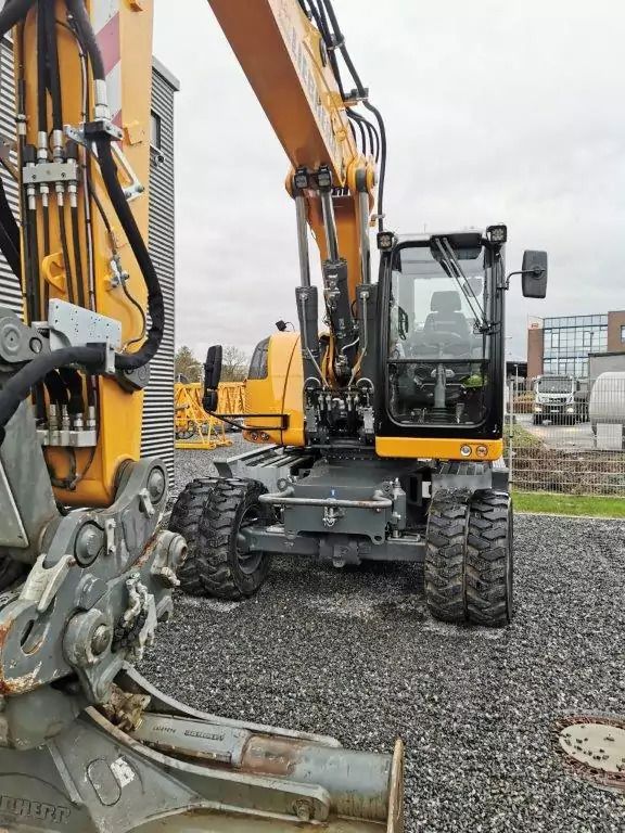 2023 Liebherr A920LITRONIC G6.0-D Crawler Excavator