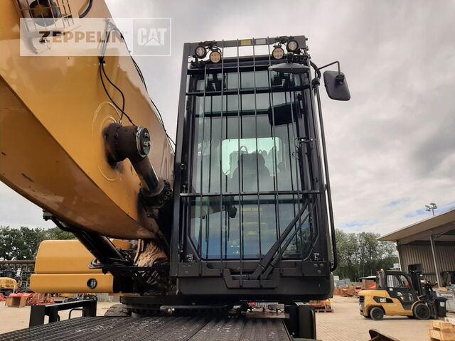 2022 Caterpillar MH3040-07A Material Handler