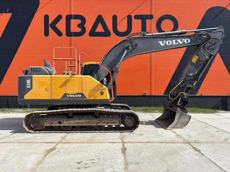 2018 Volvo EC220EL Crawler Excavator