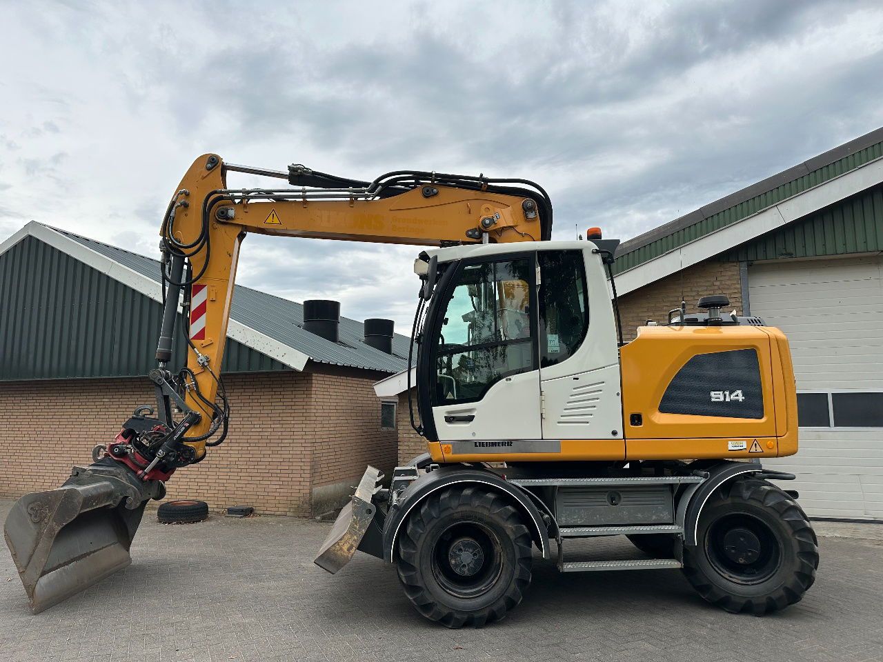 2018 Liebherr A914 Wheel Excavator