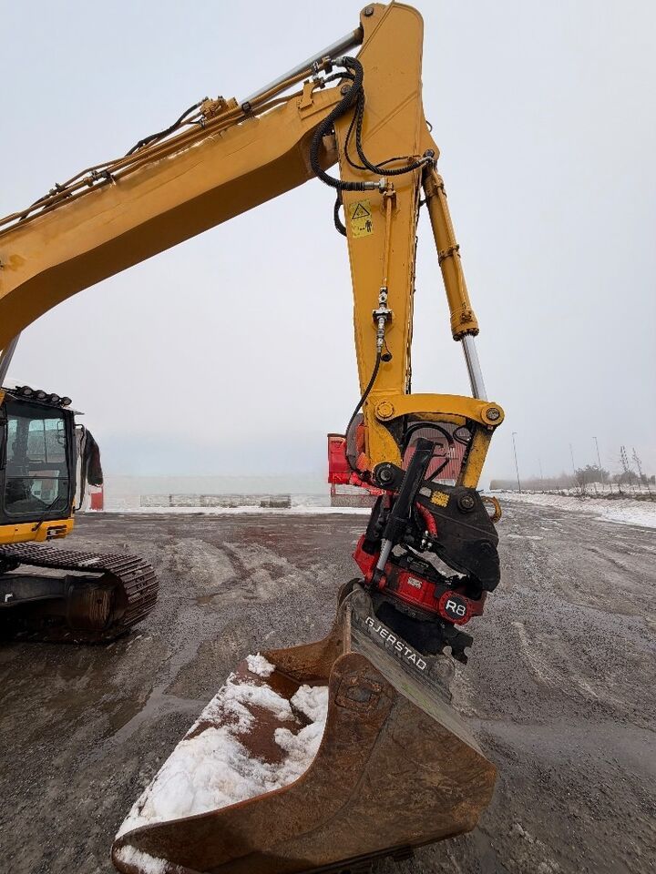 2023 Komatsu PC290LC-11 Crawler Excavator