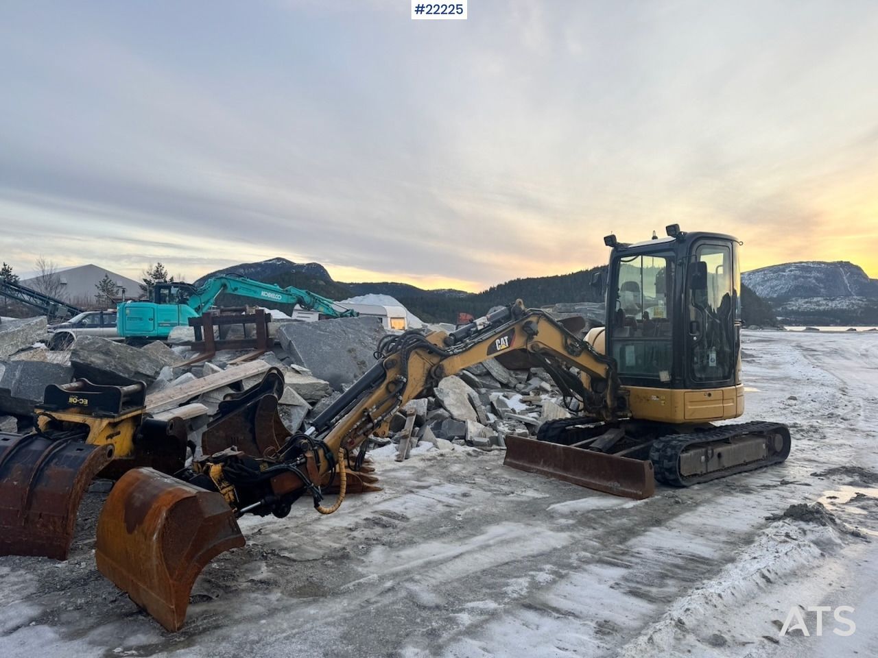 2018 Caterpillar 303.5ECR Mini Excavator