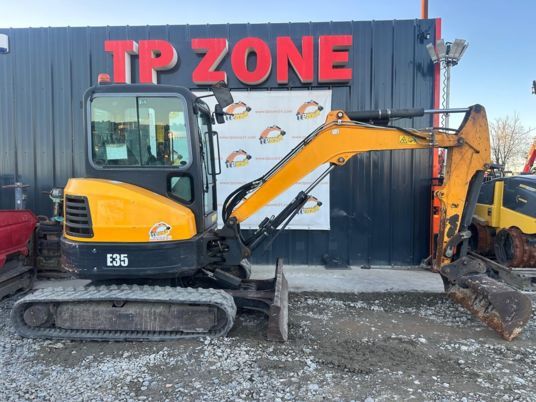 2016 Bobcat E35 Mini Excavator
