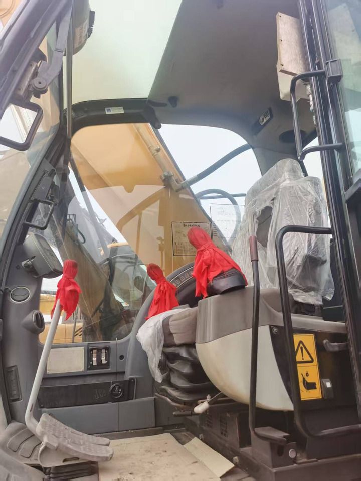 2015 JCB JS220LC Crawler Excavator