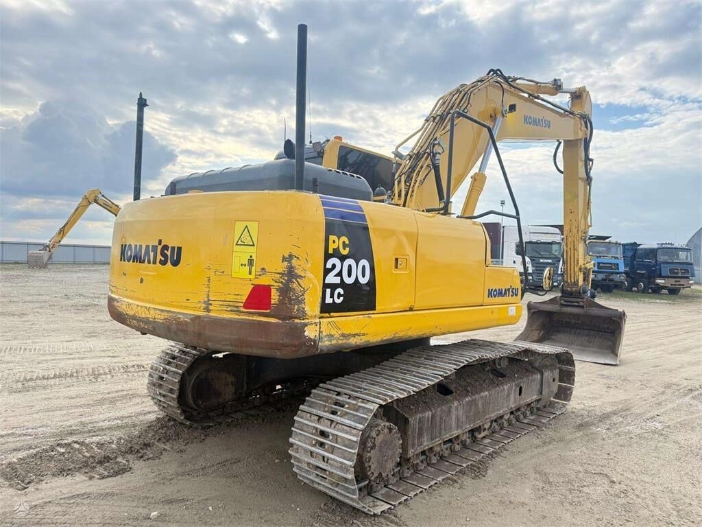 2015 Komatsu PC200 LC-8 Crawler Excavator