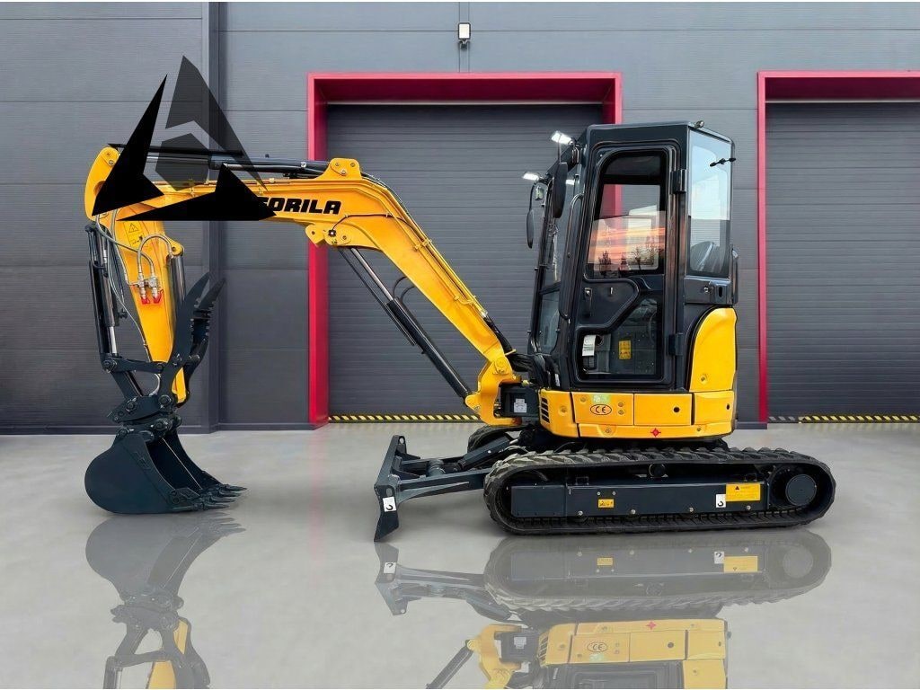 Gorila G40S I PRO CAB Mini Excavator