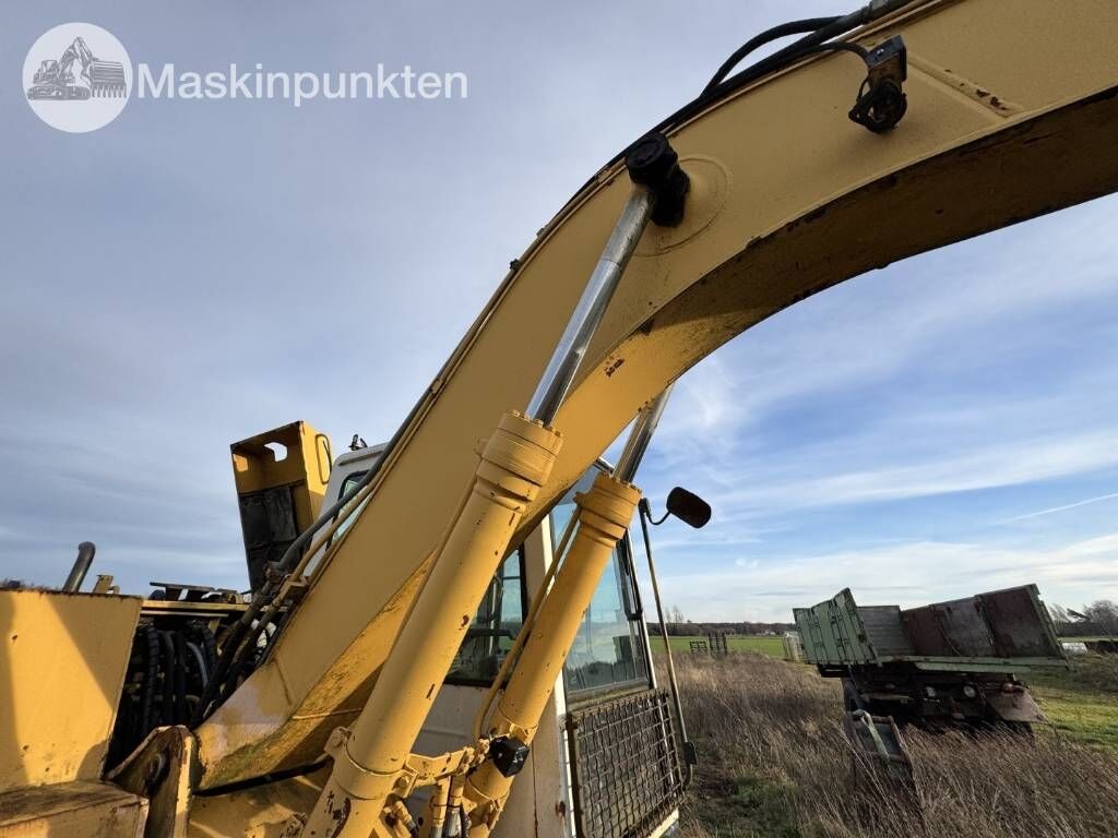 1995 Komatsu PC120-5 Crawler Excavator