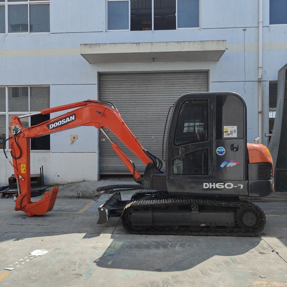 Doosan DH60 Mini Excavator