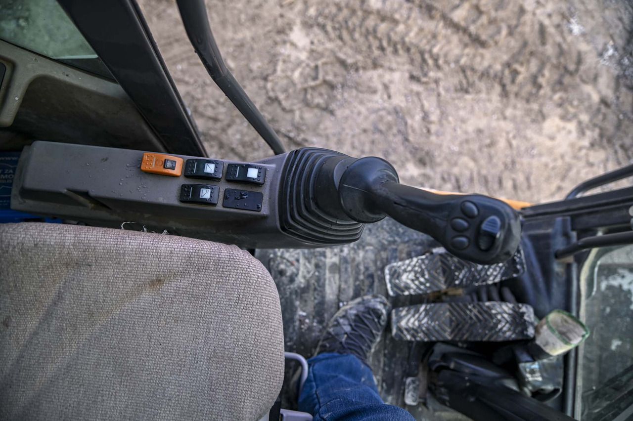 2017 CASE WX148 Wheel Excavator