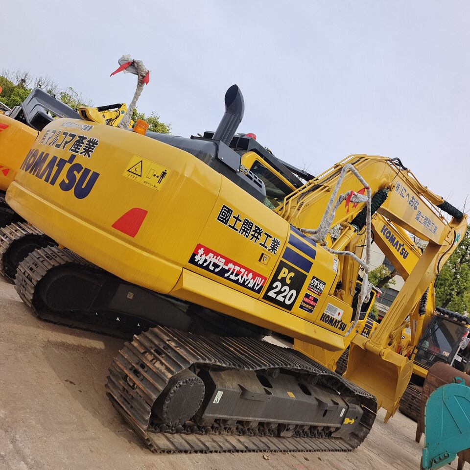 2024 Komatsu PC220-8 Crawler Excavator