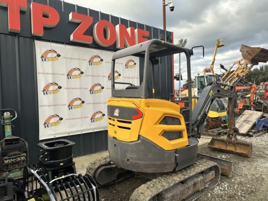 2017 Volvo ECR25D Mini Excavator