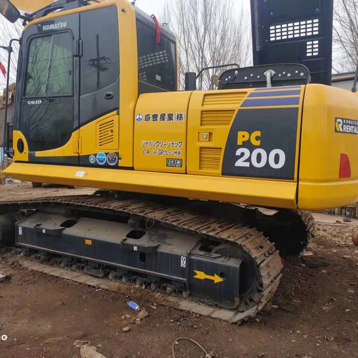 2013 Komatsu PC200-8 Crawler Excavator