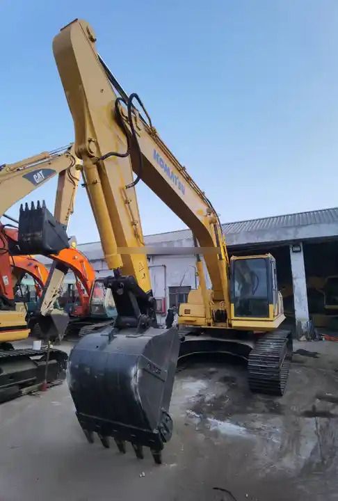 2018 Komatsu PC220-8 Crawler Excavator