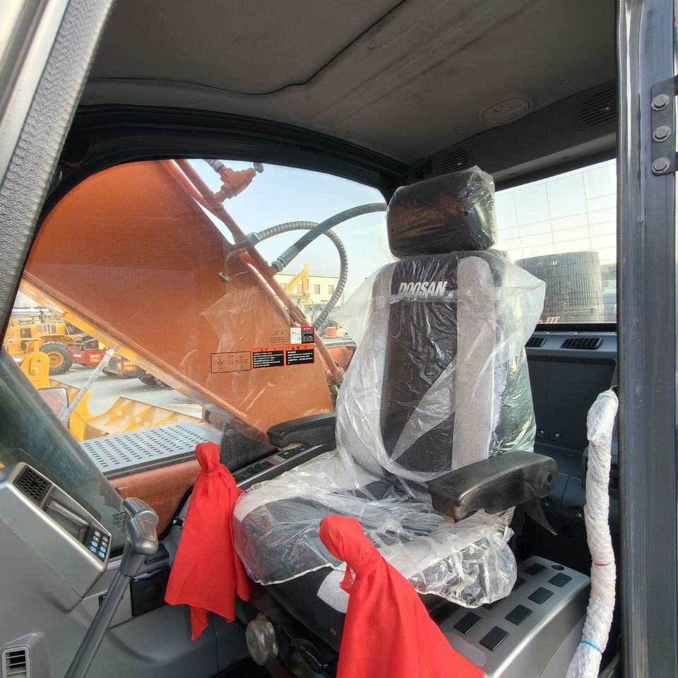 2024 Doosan DX225LCA Crawler Excavator