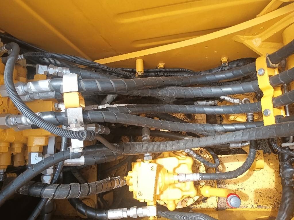 2023 Komatsu PC120 Crawler Excavator