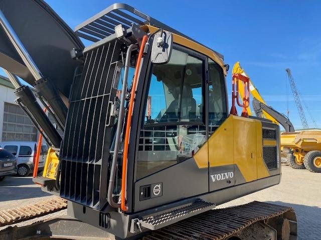 2020 Volvo EC220EL Crawler Excavator