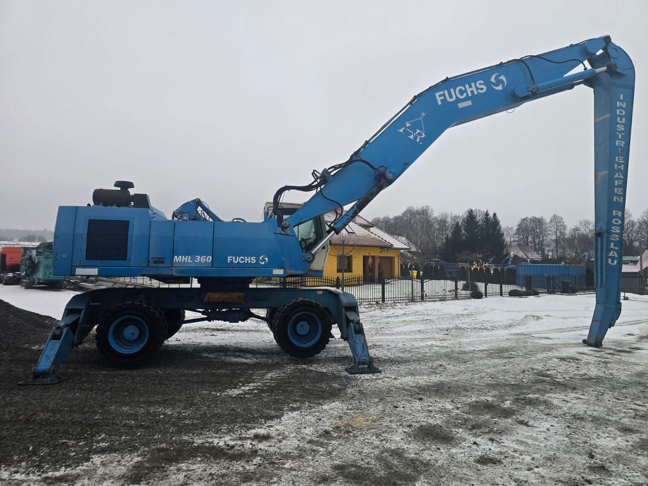 2001 Fuchs MHL360 Material Handler
